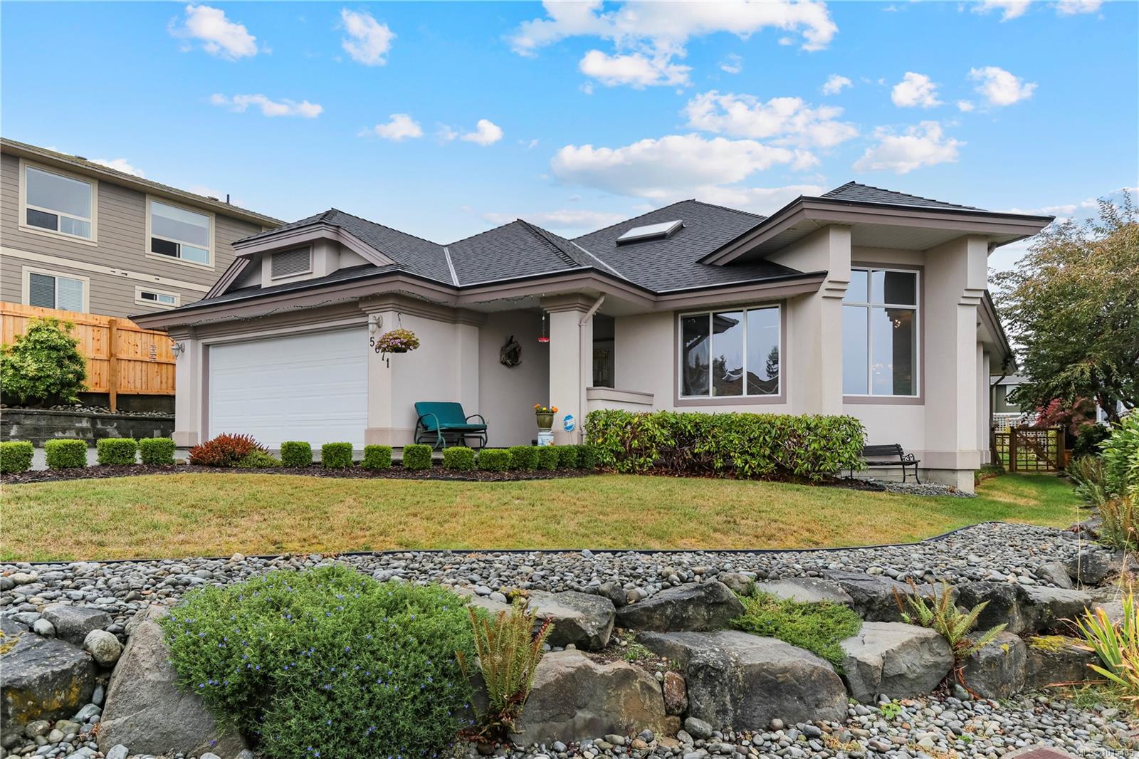 5671 Muggies Way, Nanaimo, BC V9V 1W2