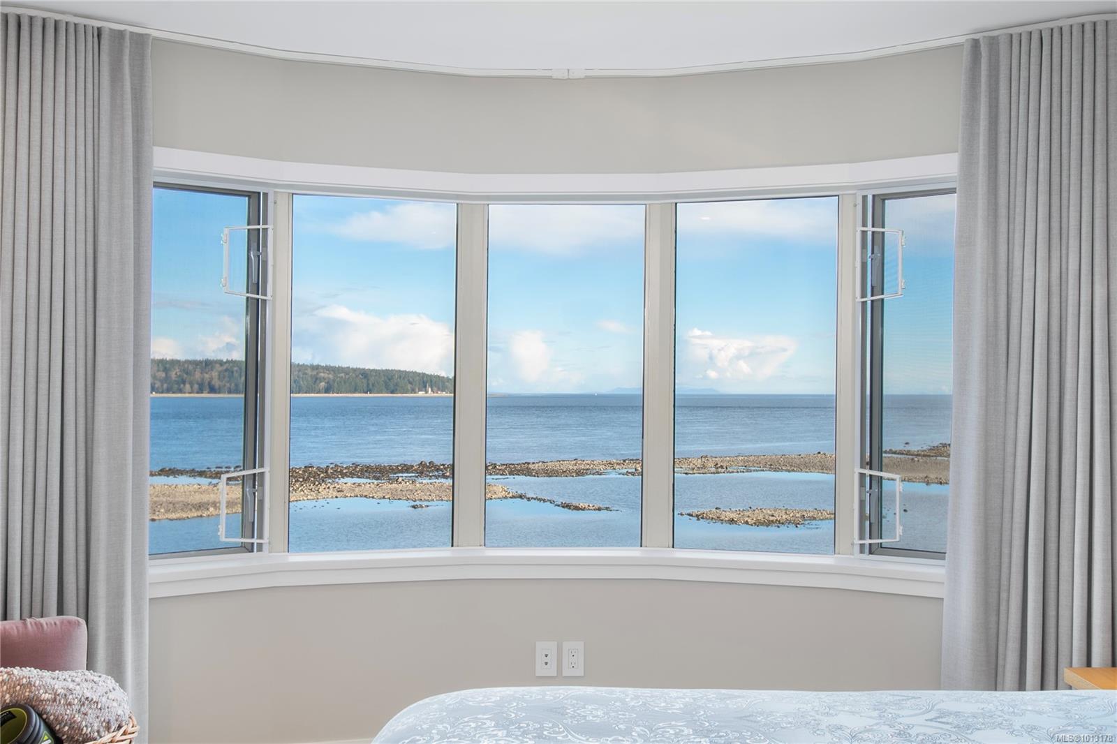 27 Island Hwy S Apt 2304, Campbell River, BC V9W 1A2