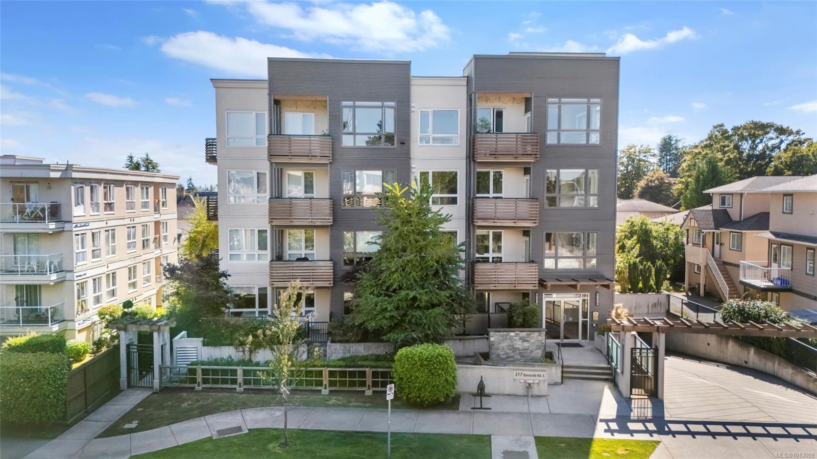 317 Burnside Rd E Apt 201, Victoria, BC V9A 1A6