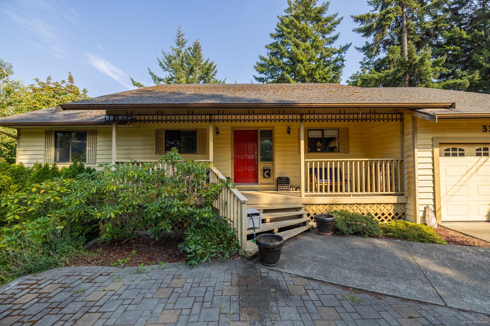 3361 St Troy Pl, Victoria, BC V9C 3J3