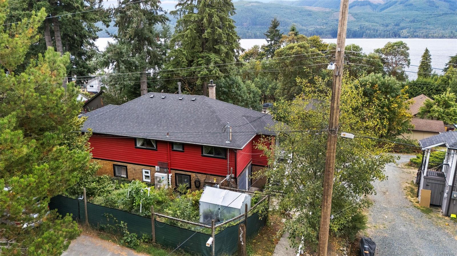10664 Cedar Dr, Youbou, BC V0R 3E1
