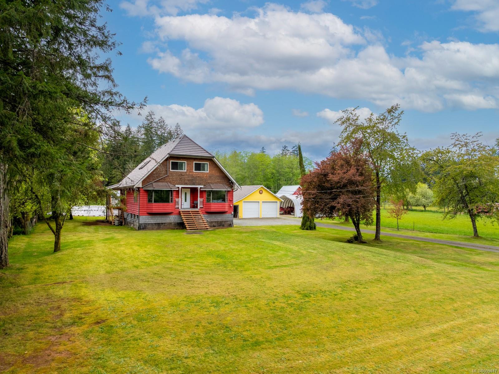 6499 Fitzgerald Rd, Courtenay, BC V9J 1N7