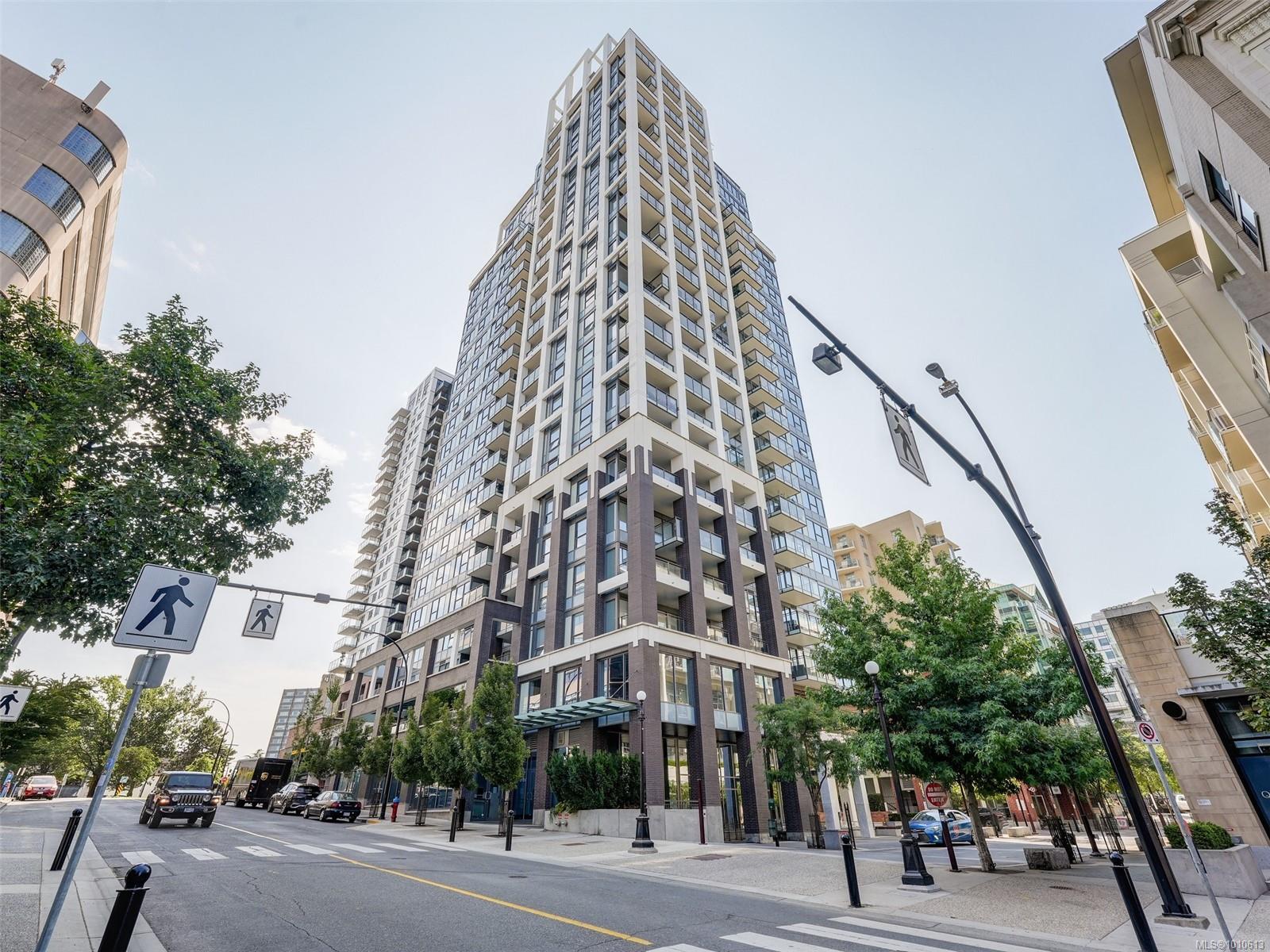 777 Herald St Apt 2103, Victoria, BC V8T 0C7