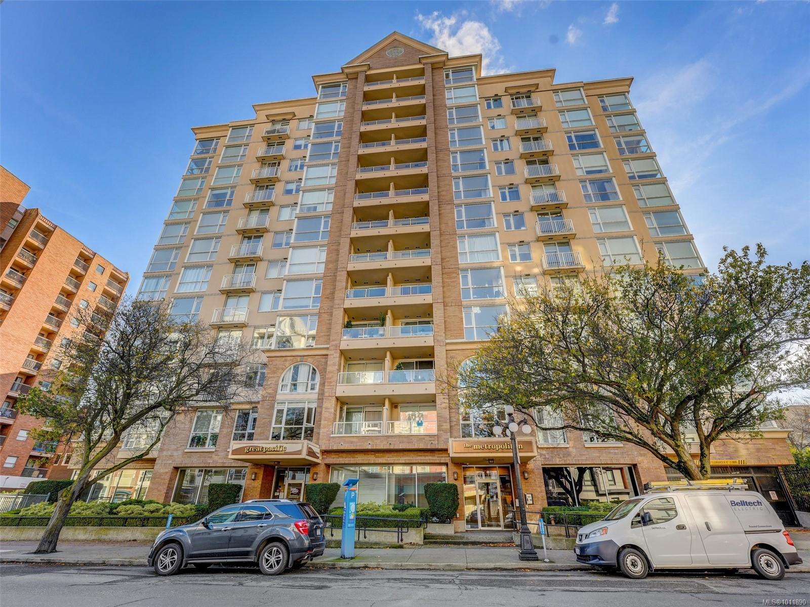 835 View St Apt 1010, Victoria, BC V8X 3L6