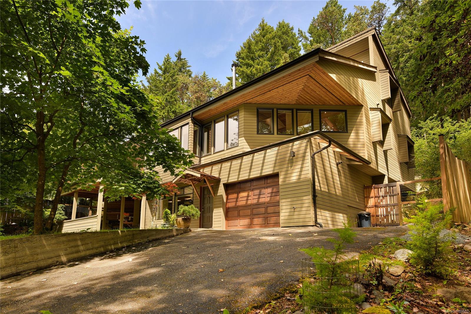 297 Wood Dale Dr, Mayne Island, BC V0N 2J2