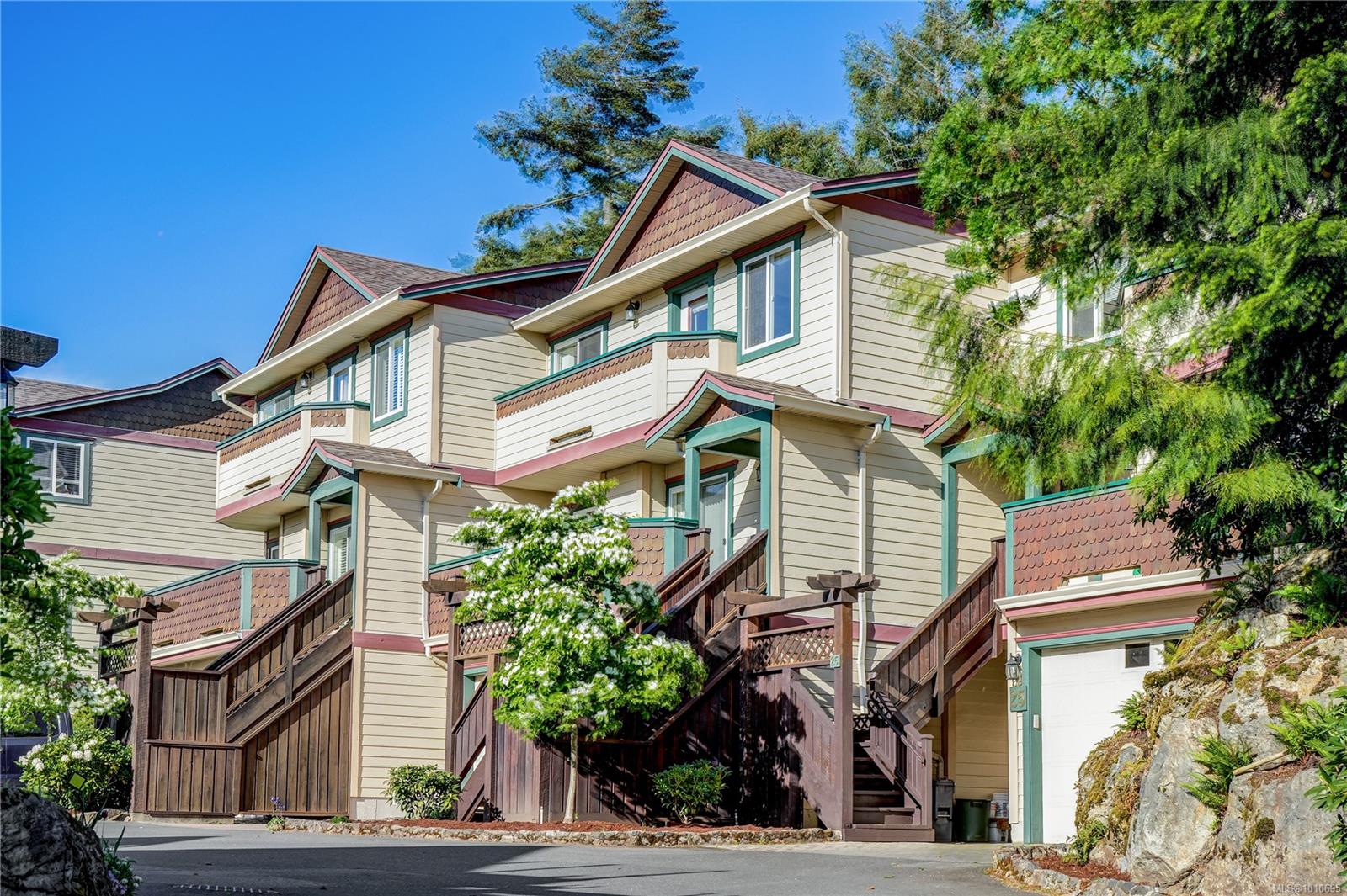 108 Aldersmith Pl Apt 26, Victoria, BC V9A 7M8