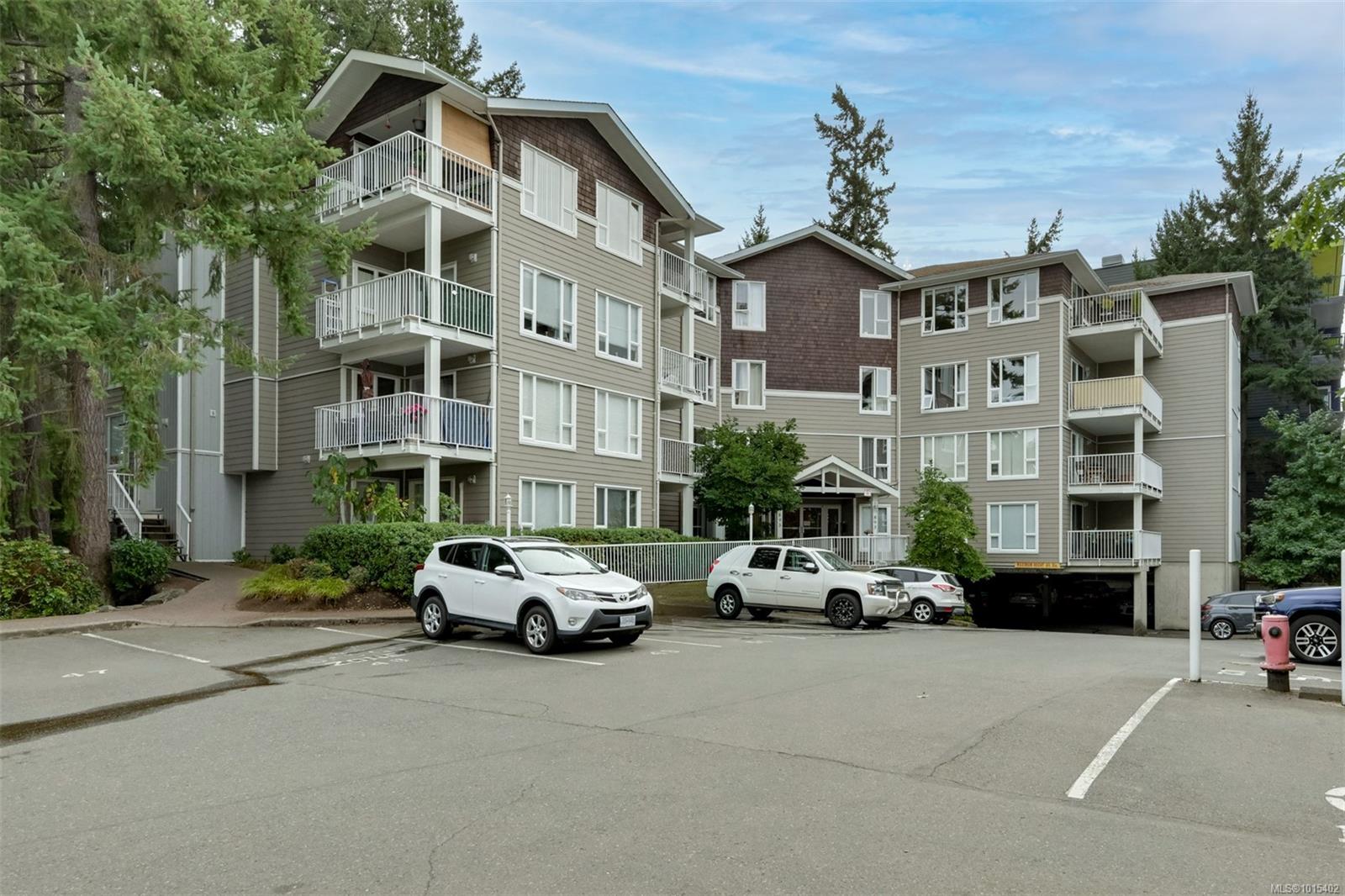893 Hockley Ave Apt 201, Langford, BC V9B 2V8