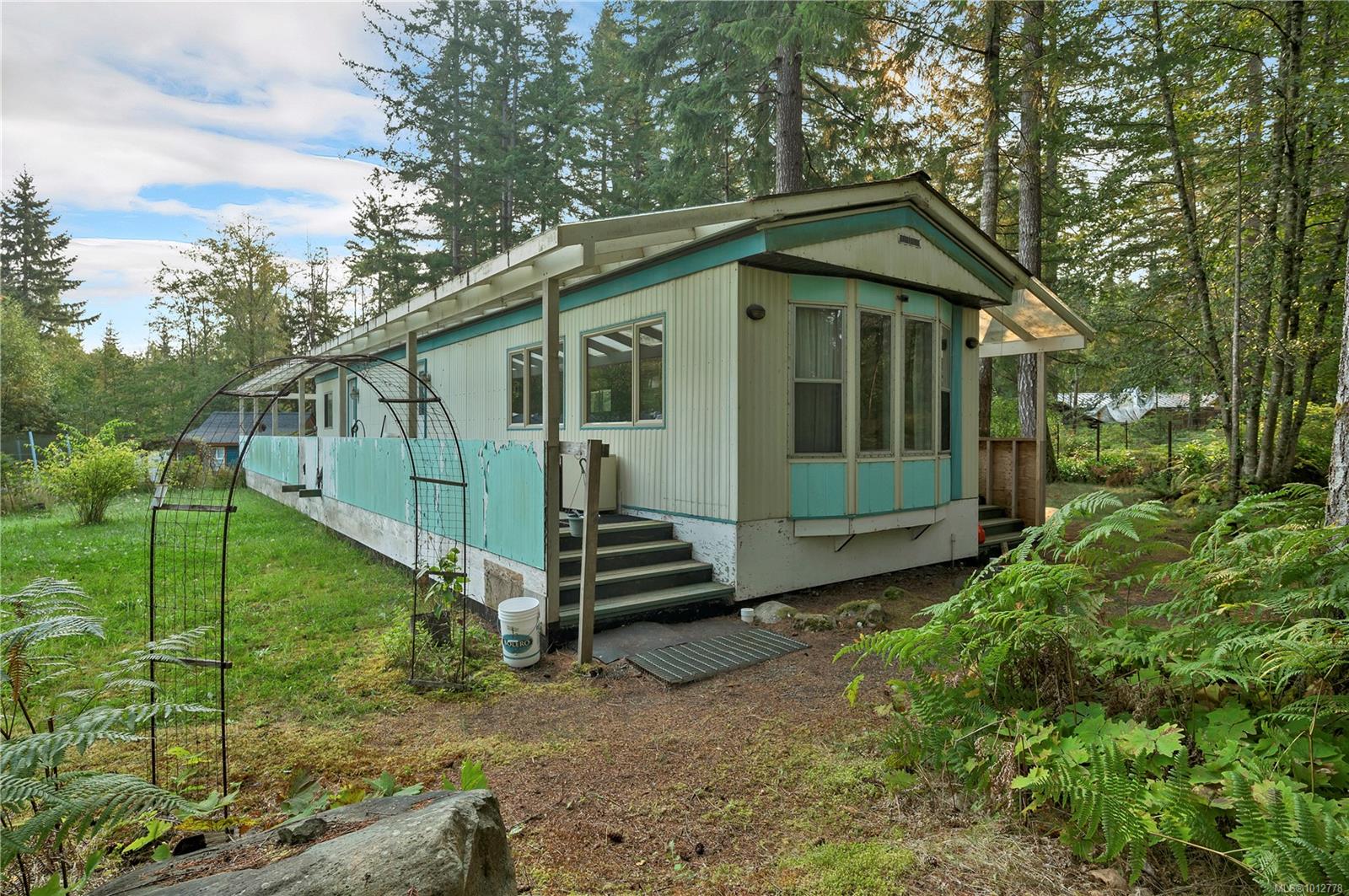 9311 Martin Park Dr, Black Creek, BC V9J 1C3
