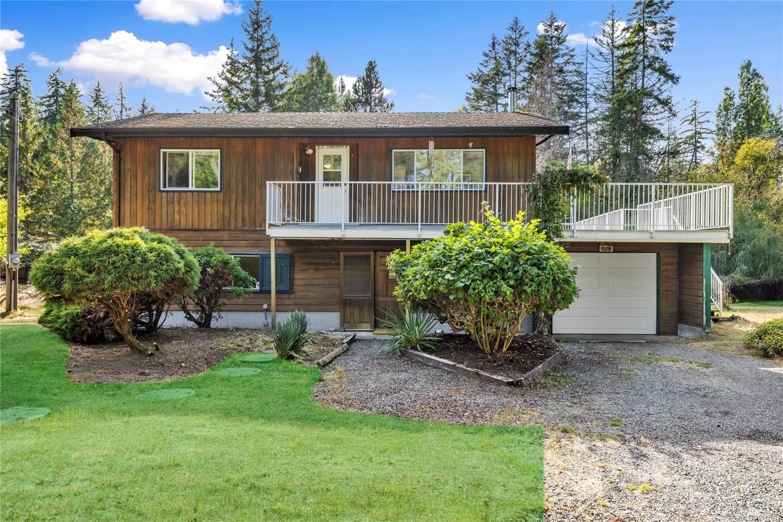 1267 Station Rd, Coombs, BC V0R 1M0