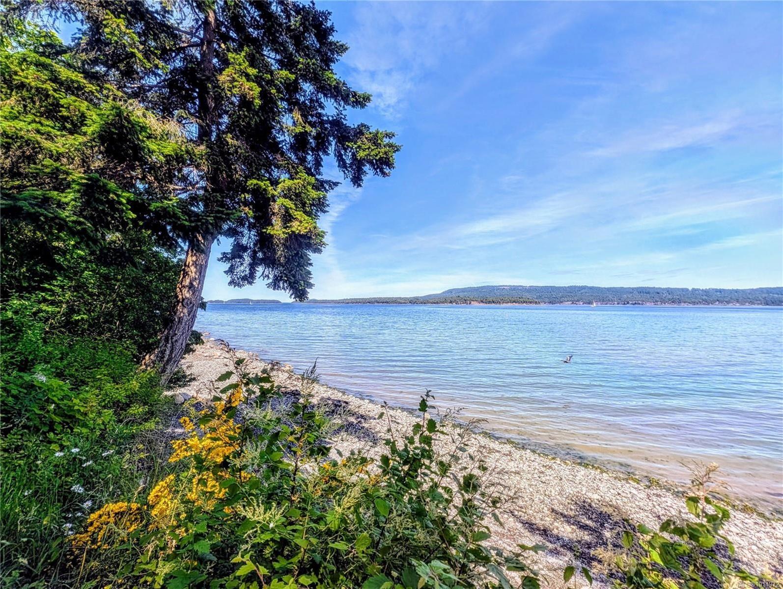 1214 N Beach Rd, Salt Spring, BC V8K 1B3
