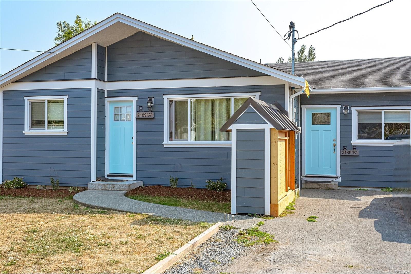 2189 2189b Amelia Ave #a, Sidney, BC V8L 2H5