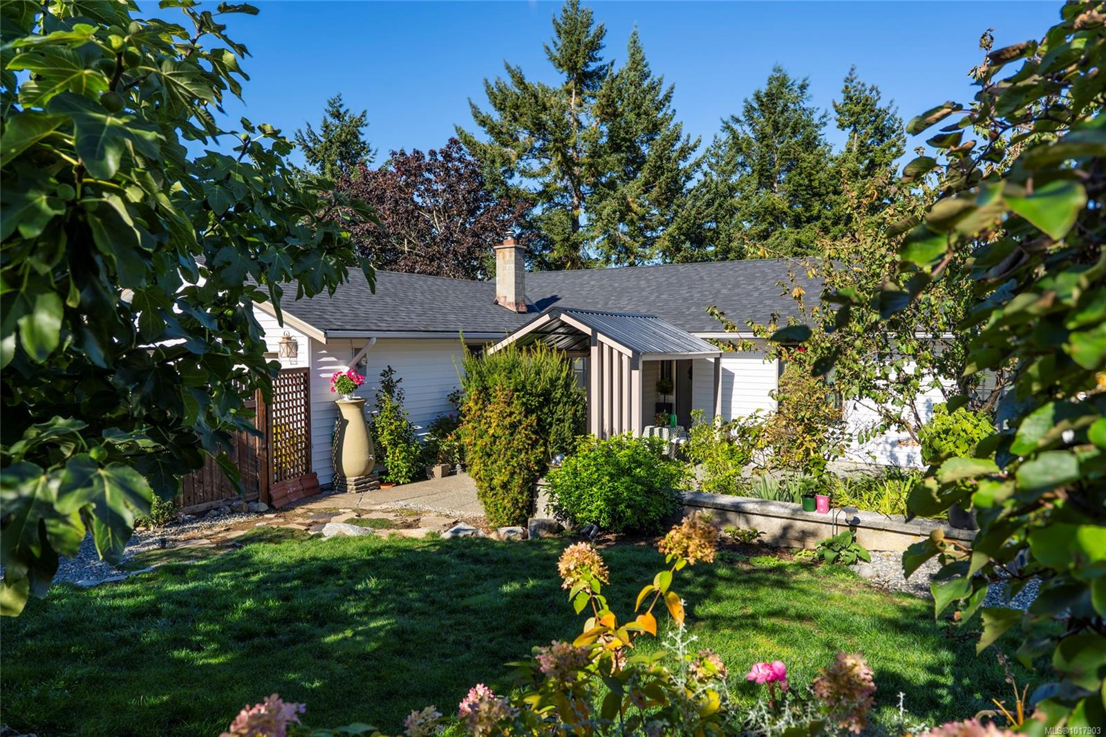 130 Heritage Dr, Nanaimo, BC V9V 1H8