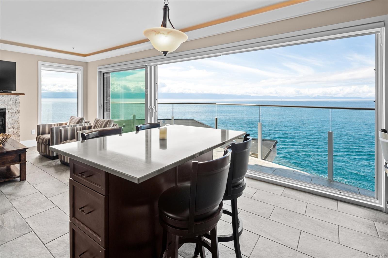 1000 Sookepoint Pl Apt 43a, Sooke, BC V9Z 1N8