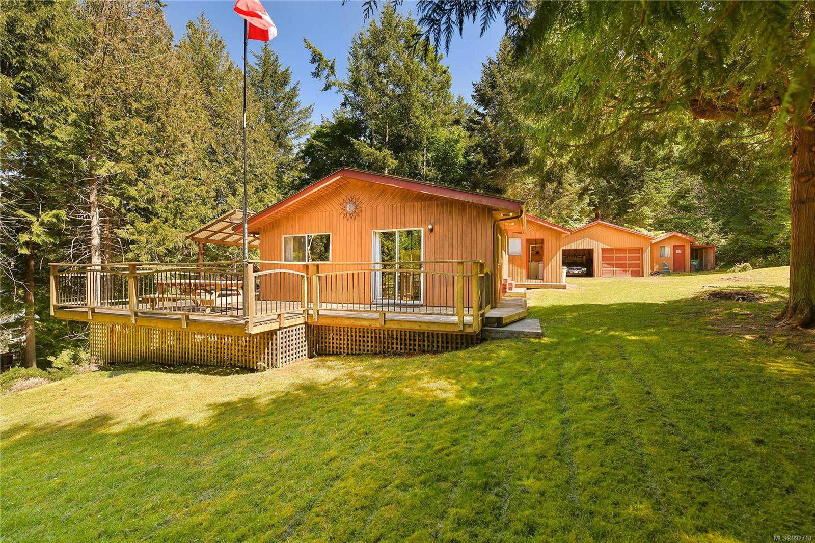 212 Cherry Tree Ln, Mayne Island, BC V0N 2J1