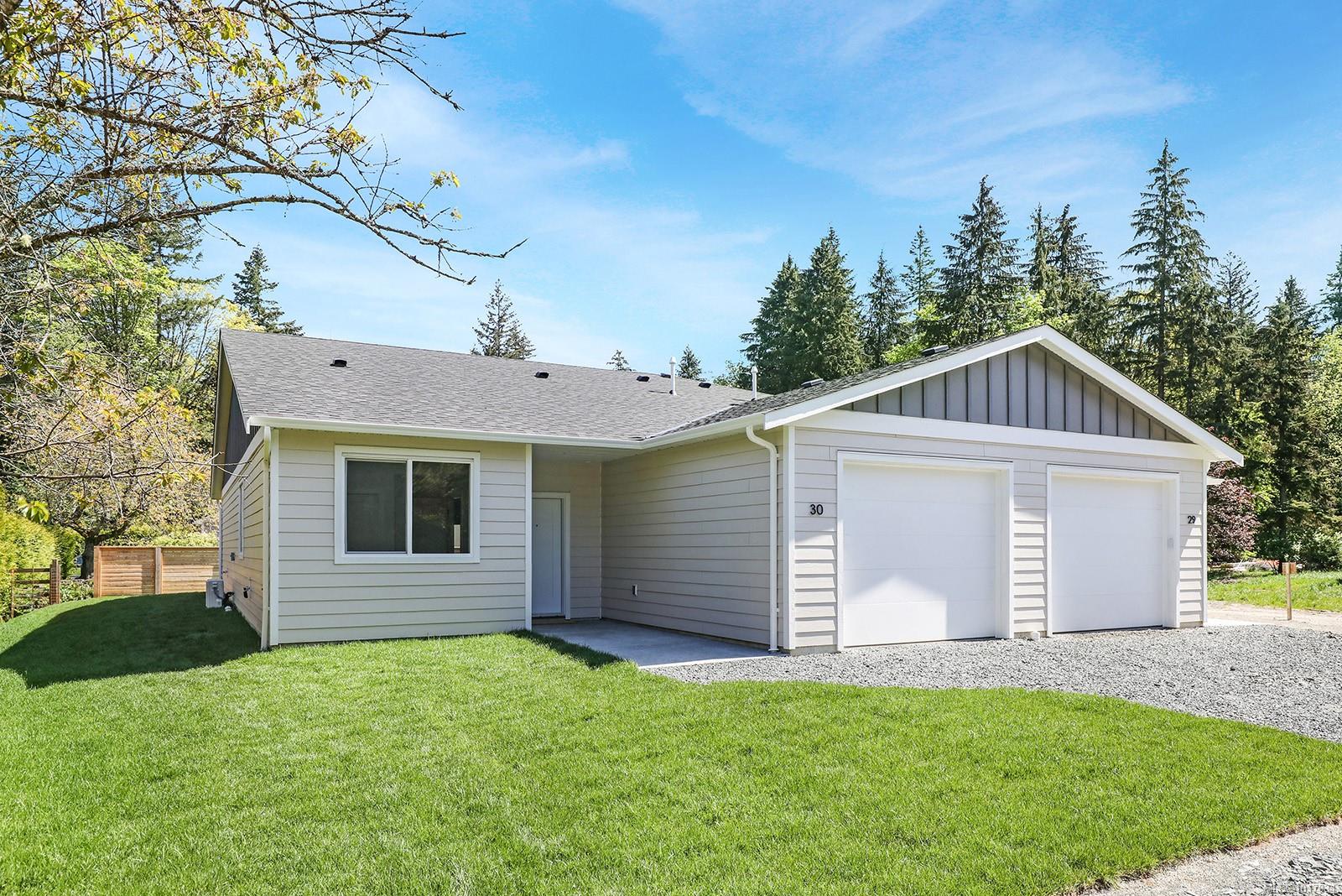 1505 Croation Rd Apt 25, Campbell River, BC V9W 3T4