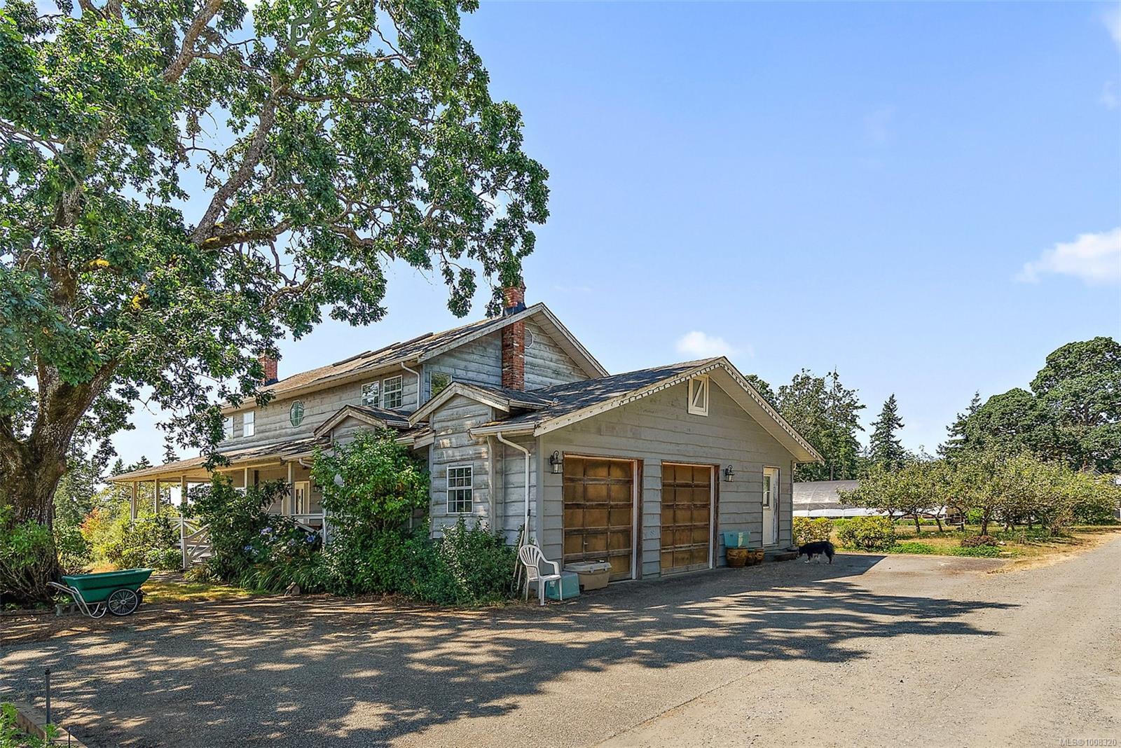10650 W S West Saanich Rd, North Saanich, BC V8L 5L6