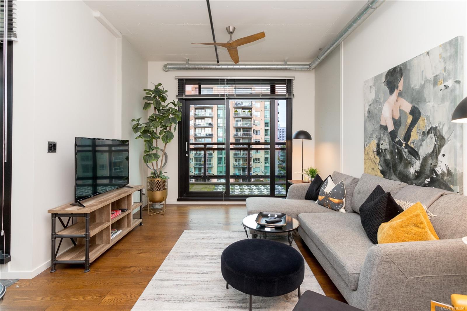 1029 View St Apt 531, Victoria, BC V8V 0C9