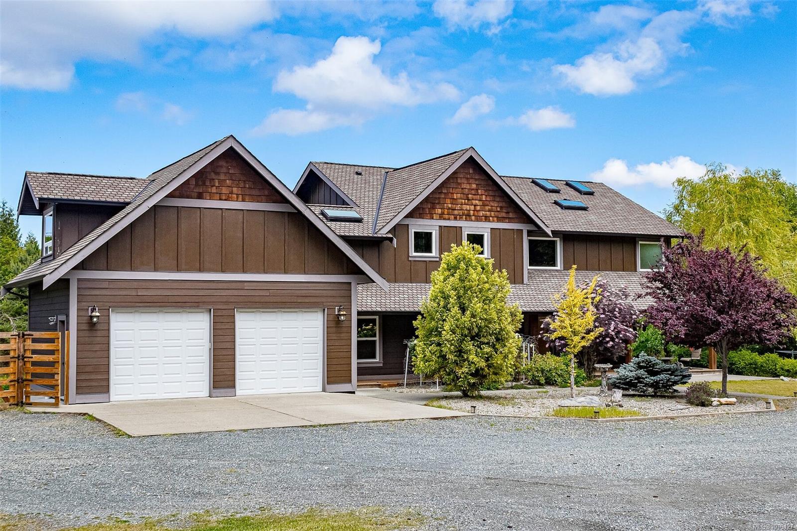 1655 Wyatts Way, Qualicum Beach, BC V9K 2S3