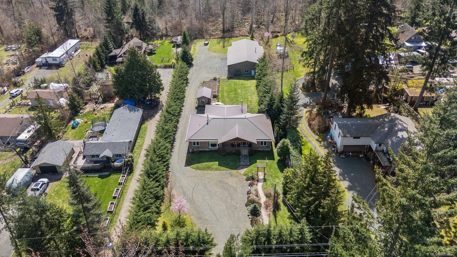 2353 Catherwood Rd, Black Creek, BC V9J 1J3