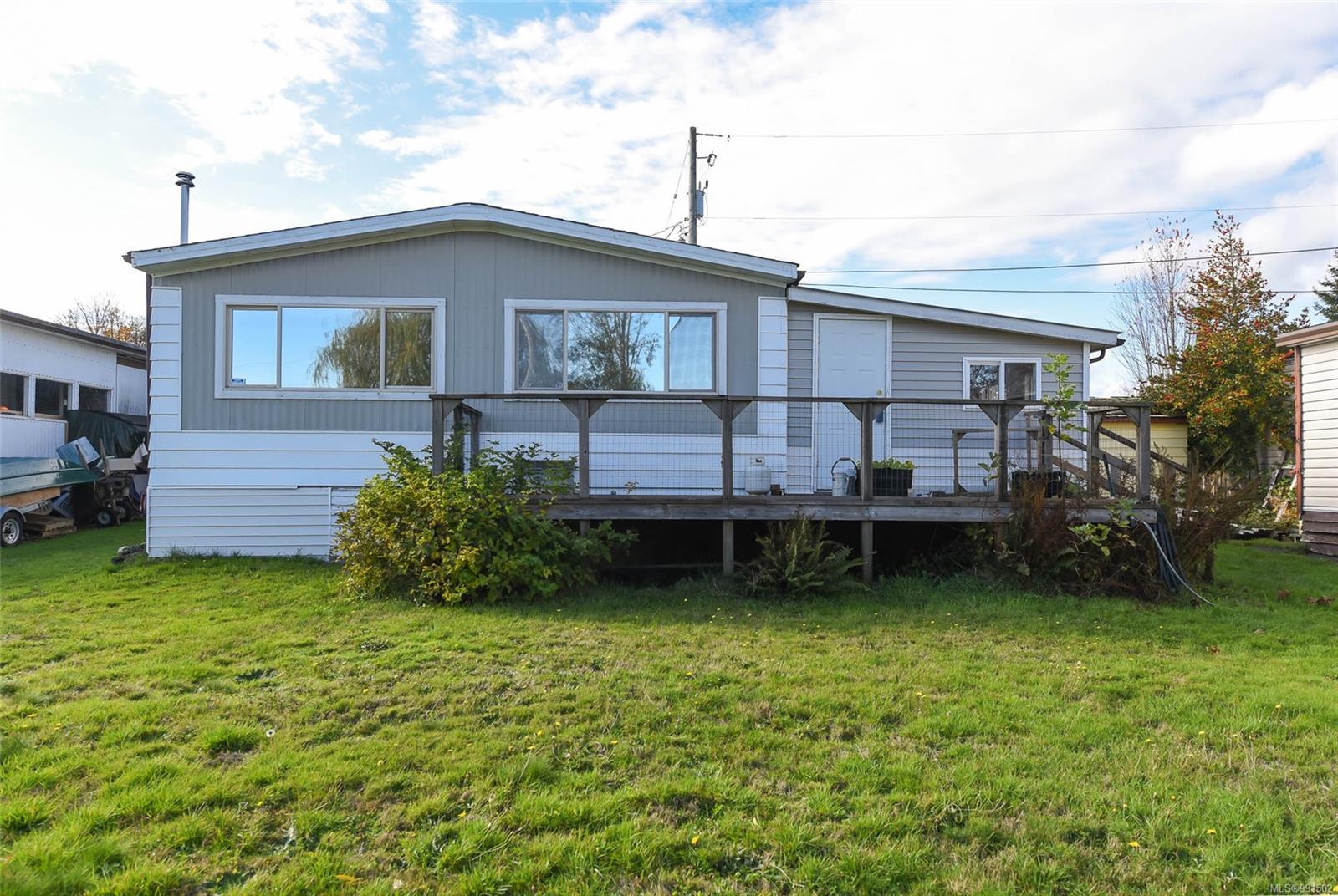 1451 Perkins Rd Apt 4, Campbell River, BC V9W 4R8