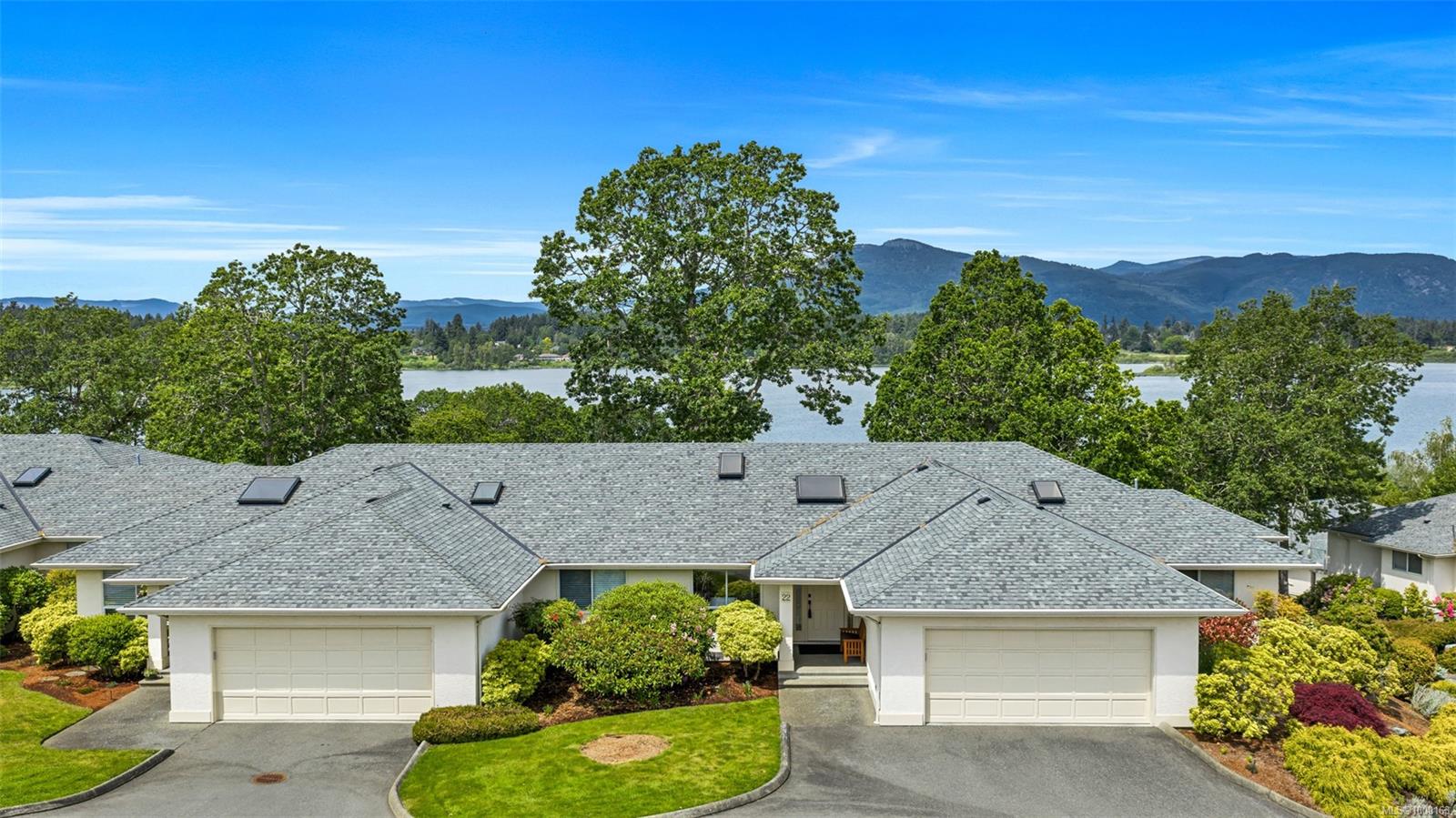 6038 Sterling Dr Apt 22, Duncan, BC V9L 5K4