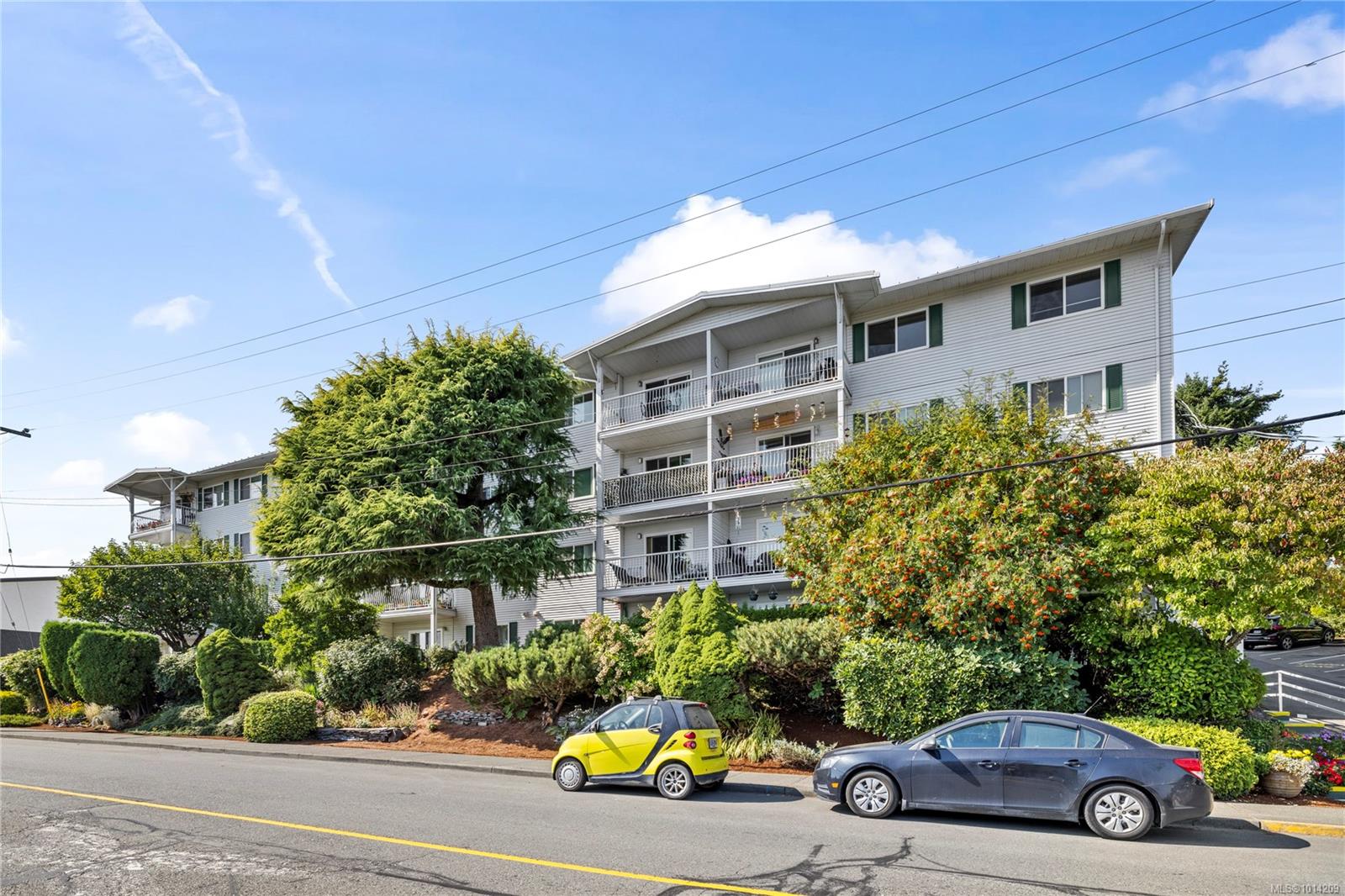 9942 Daniel St Apt 309, North Cowichan, BC V0R 1K1