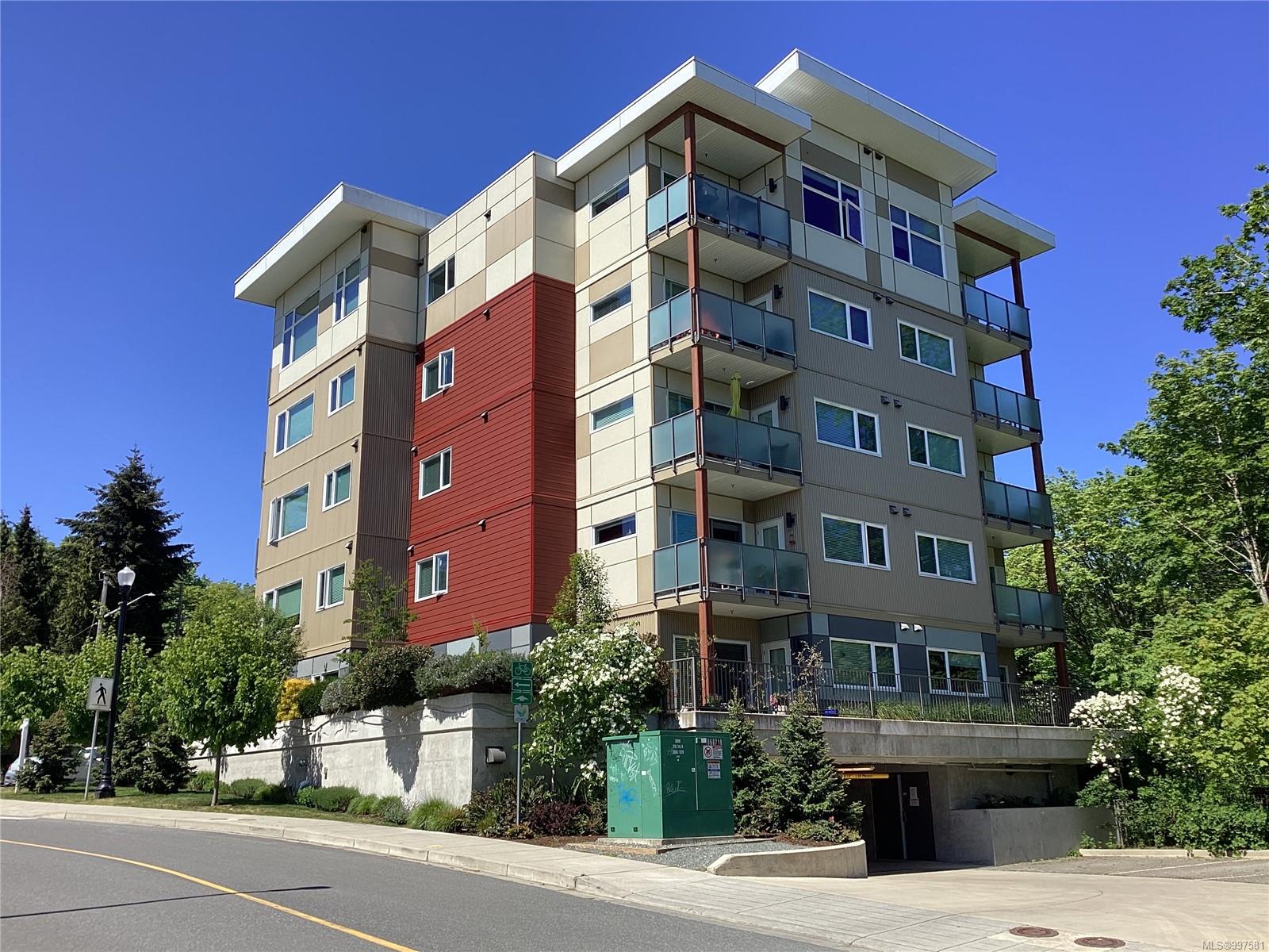 20 Barsby Ave Apt 215, Nanaimo, BC V9R 0K4