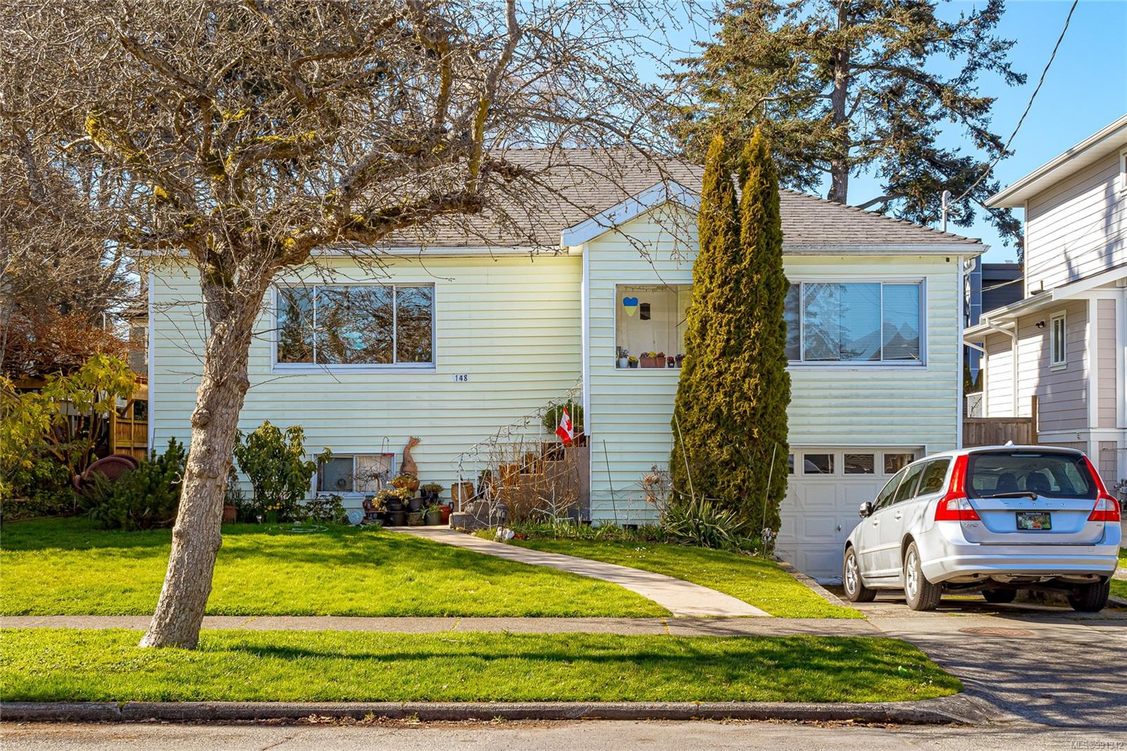 148 Olive St, Victoria, BC V8S 3H3