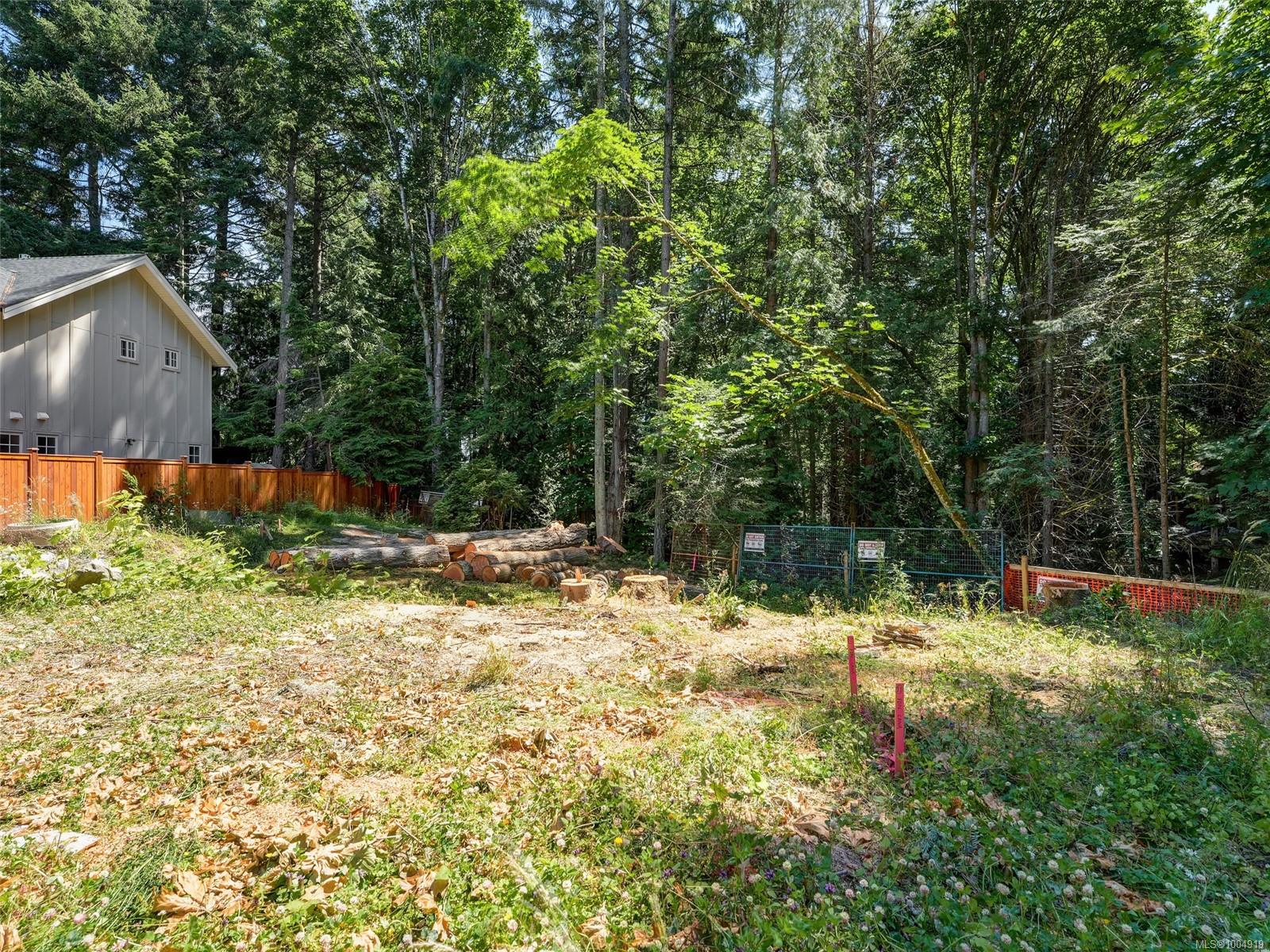 5145 Del Monte Ave Lot 4, Saanich, BC V8Y 1X3