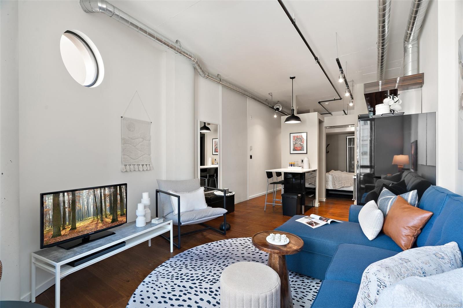 1029 View St Apt 511, Victoria, BC V8V 4Y3