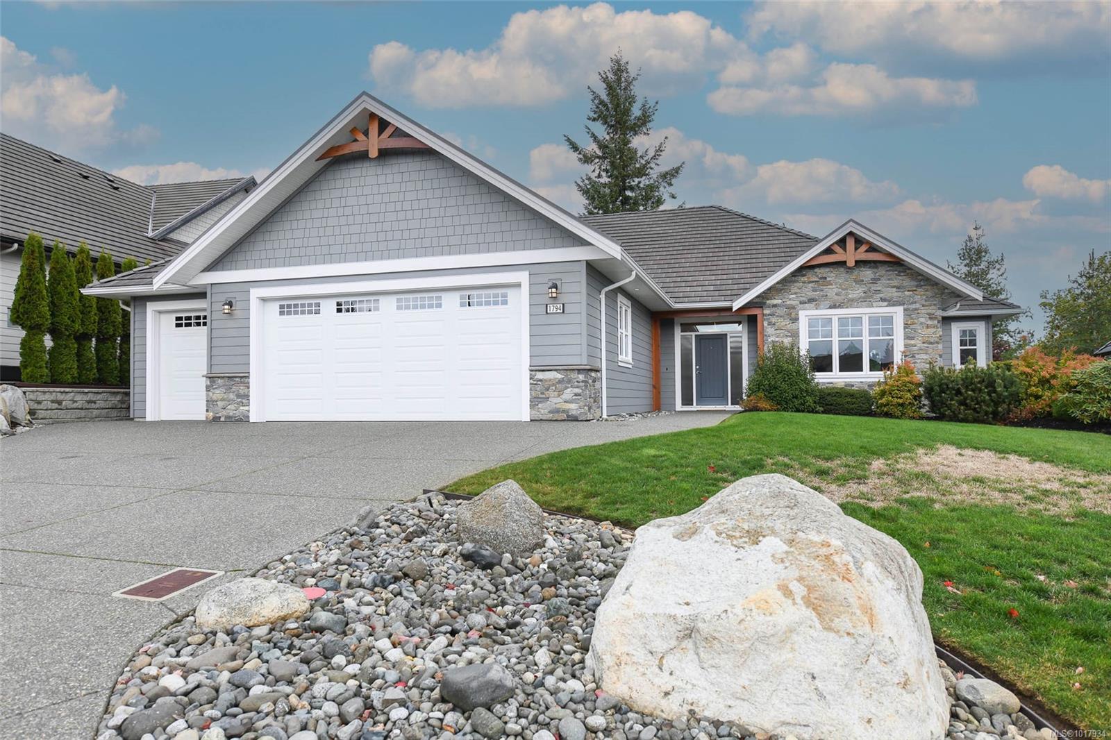 1794 Crown Isle Dr, Courtenay, BC V9N 0C1