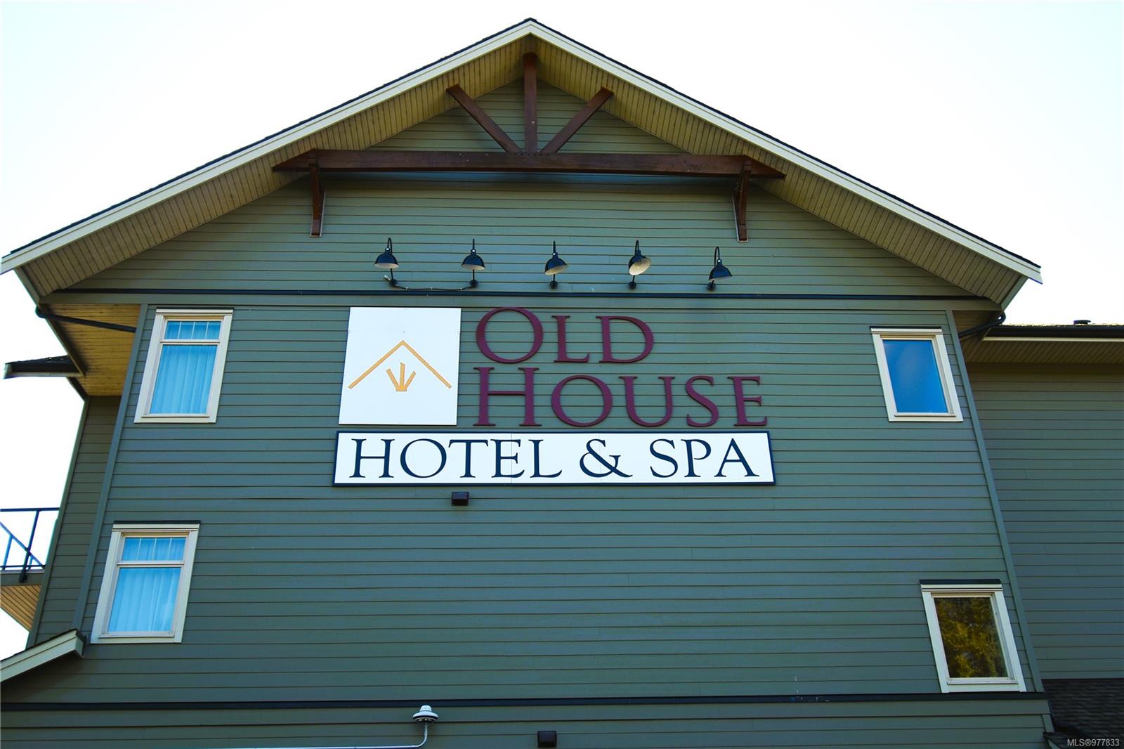 1730 Riverside Lane Apt 213d, Courtenay, BC V9N 8C7