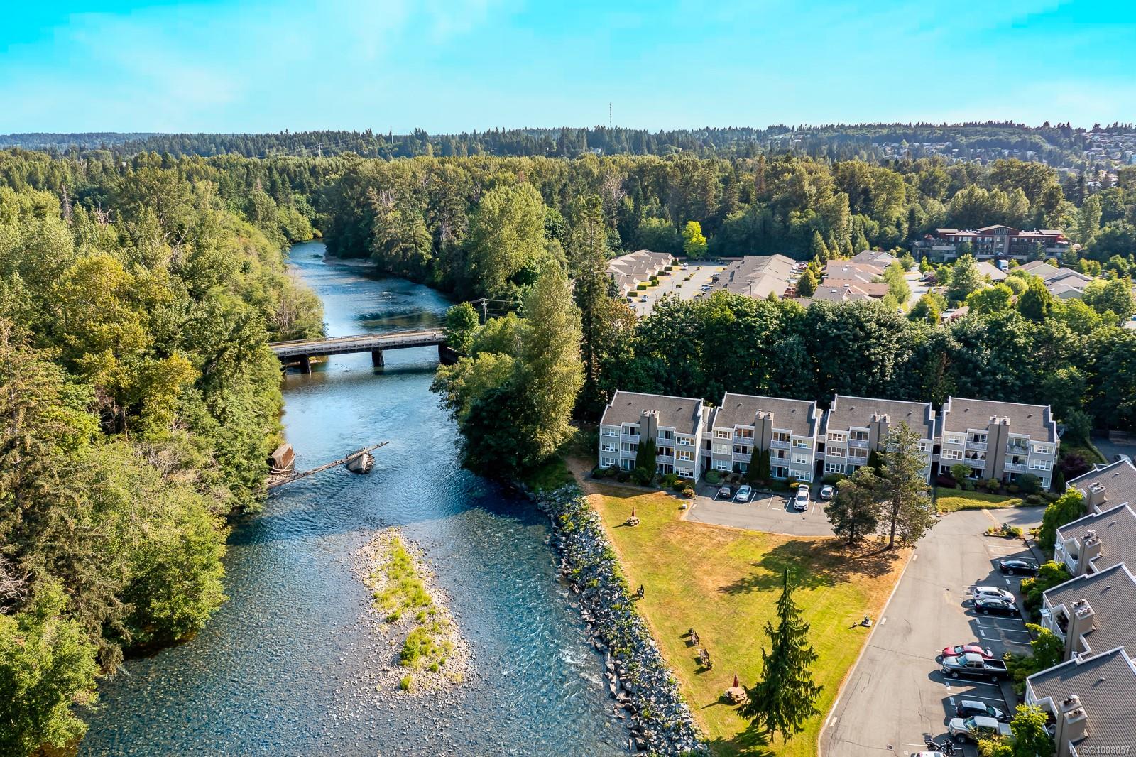 1st St APT 215 Unit 205, Courtenay, BC V9N 1A5