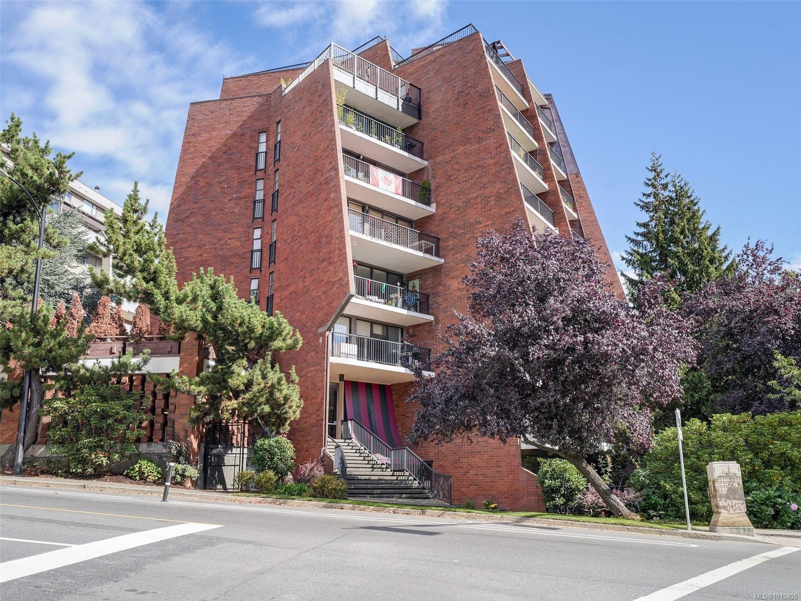 777 Blanshard St Apt 604, Victoria, BC V8W 2G9
