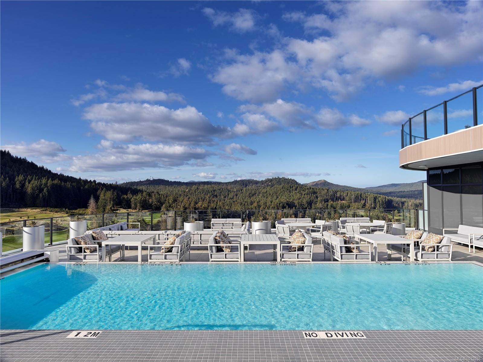 2000 Hannington Rd Apt 603, Langford, BC V9B 6R6