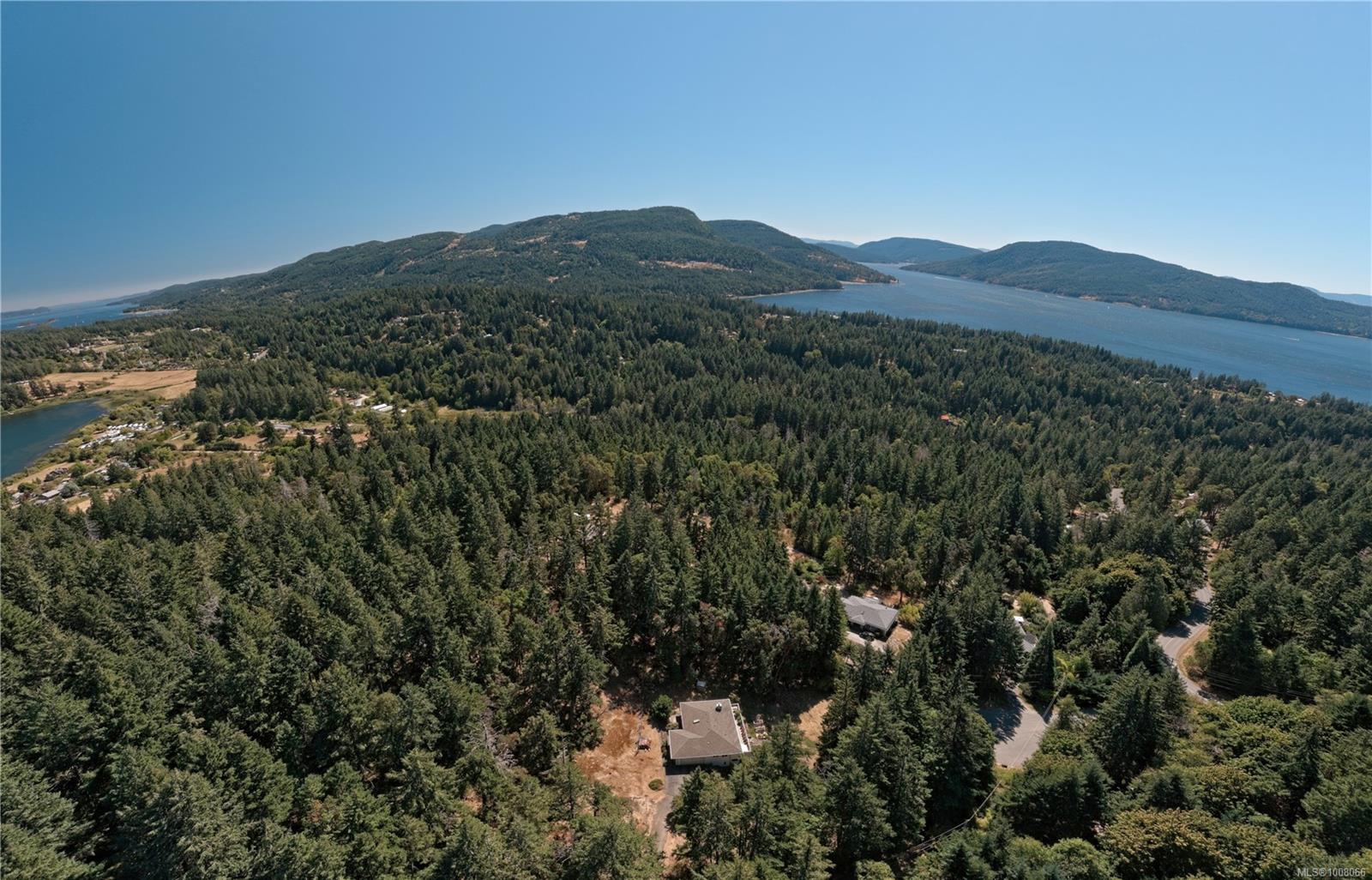 180 Lakefair Dr, Salt Spring, BC V8K 1K6