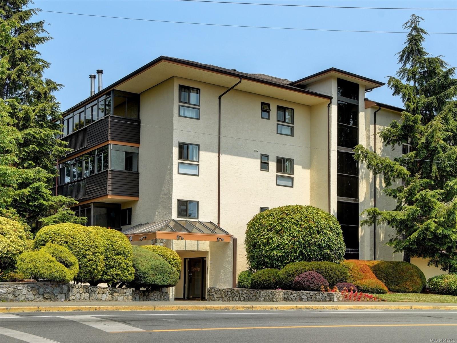 505 Cook St Apt 208, Victoria, BC V8V 3Y4