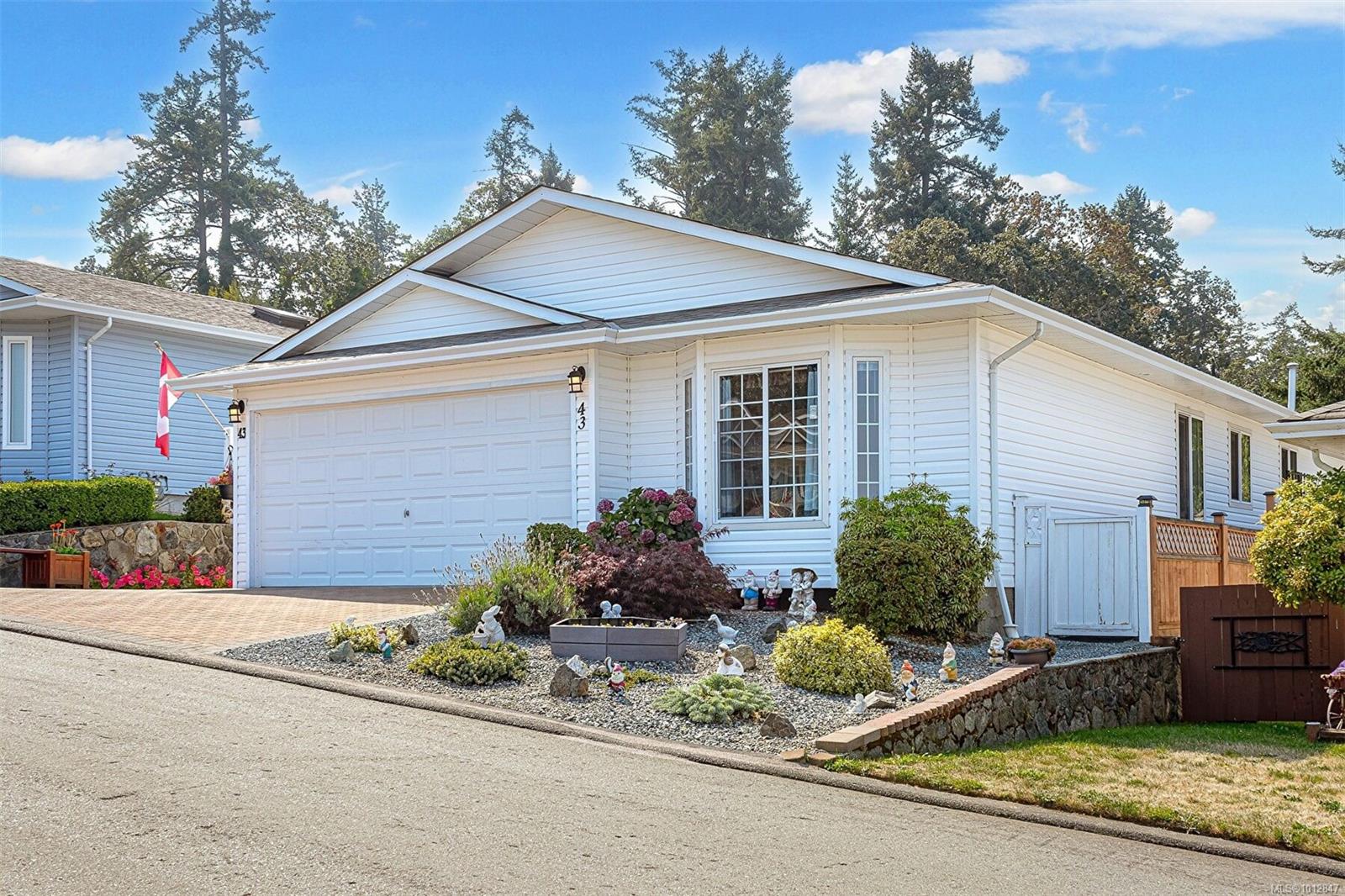 43 Eagle Ln, View Royal, BC V9A 7M2