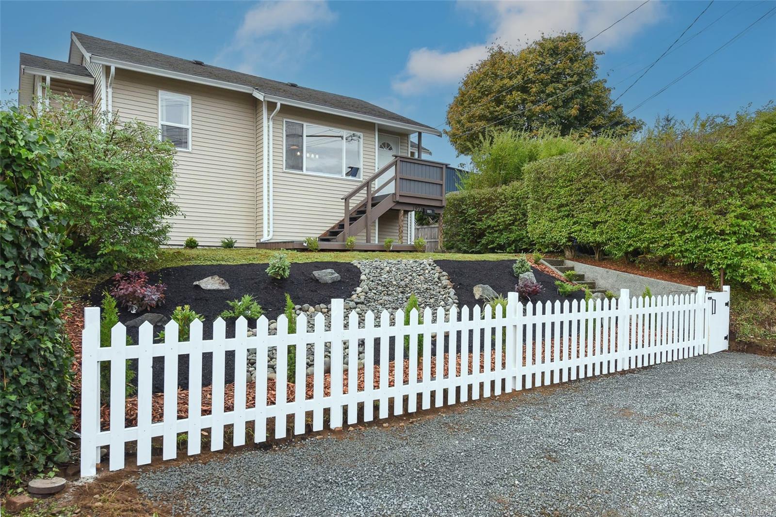 19th Ave Unit 1971, Campbell River, BC V9M 4M8