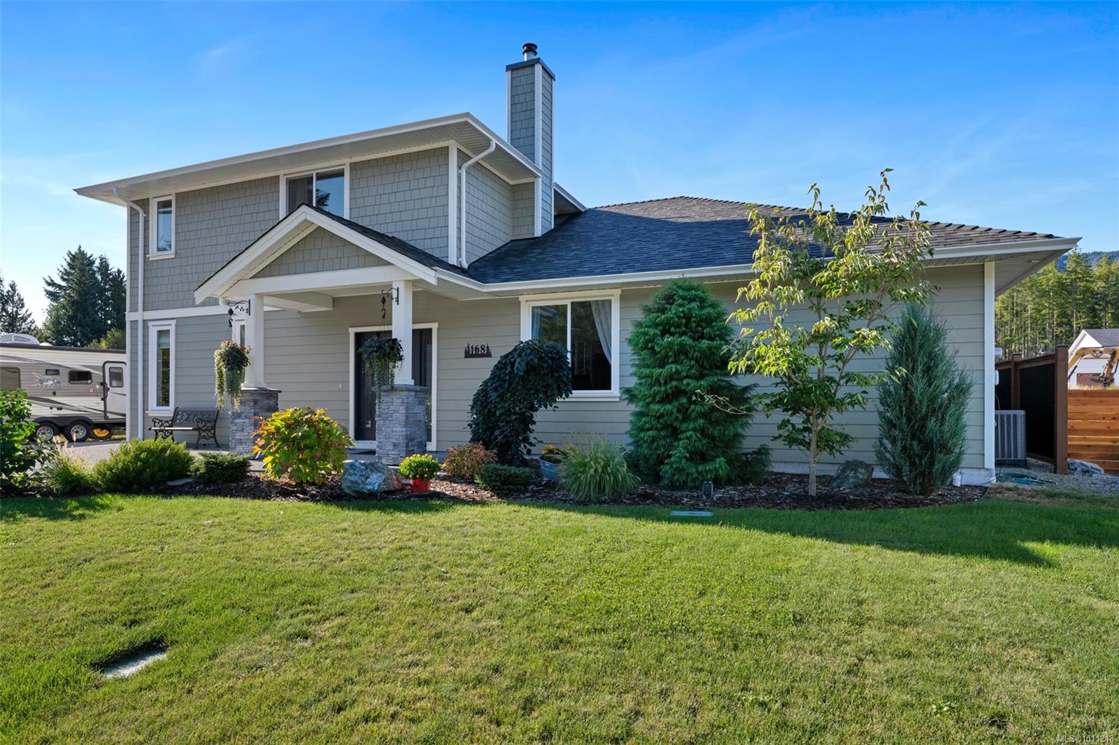 168 Edgewood Dr, Lake Cowichan, BC V0R 2G0