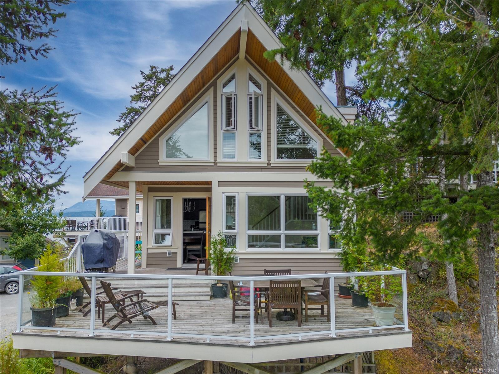 2315 Mackinnon Rd Apt 16c, Pender Island, BC V0N 2M1
