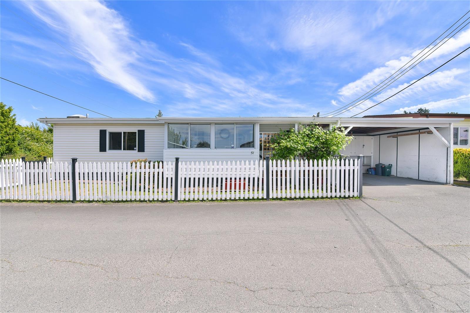 1555 Middle Rd Apt 51, View Royal, BC V9A 7A6