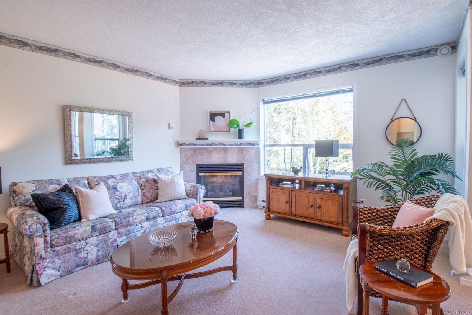 9945 Fifth St Apt 206, Sidney, BC V8L 2V6