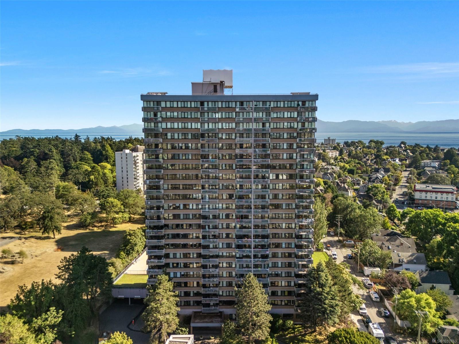 647 Michigan St Apt 1101, Victoria, BC V8V 1S9