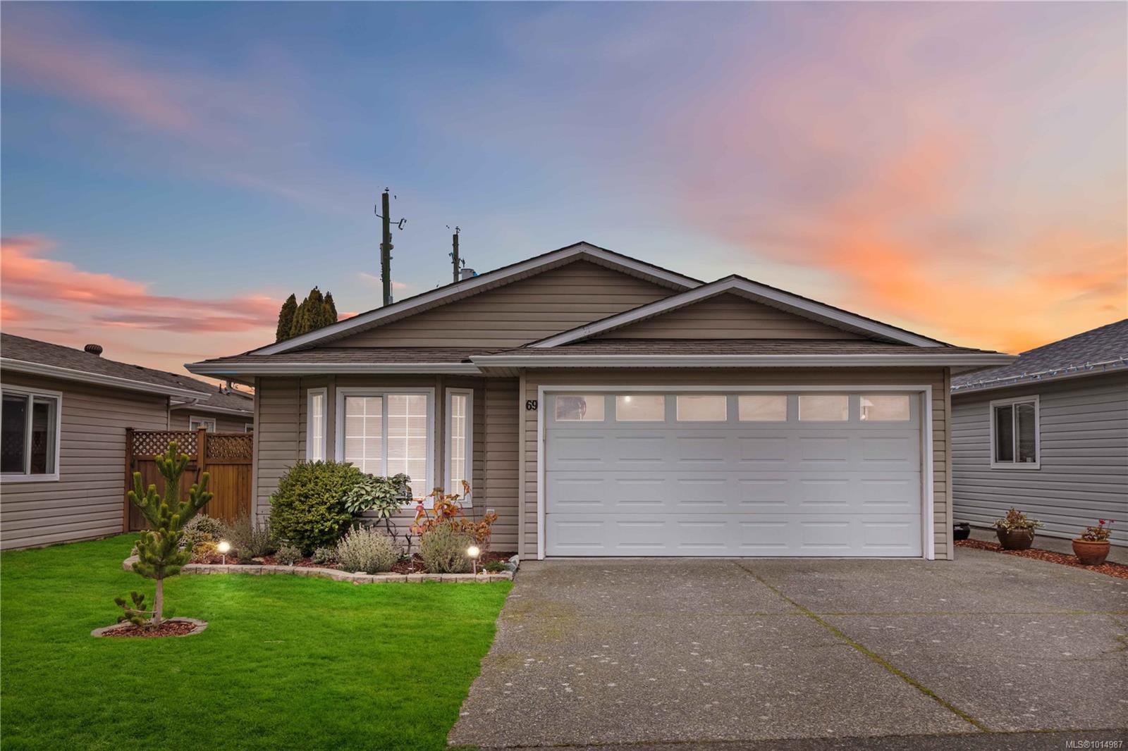 7570 Tetayut Rd Apt 69, Central Saanich, BC V8M 2H4