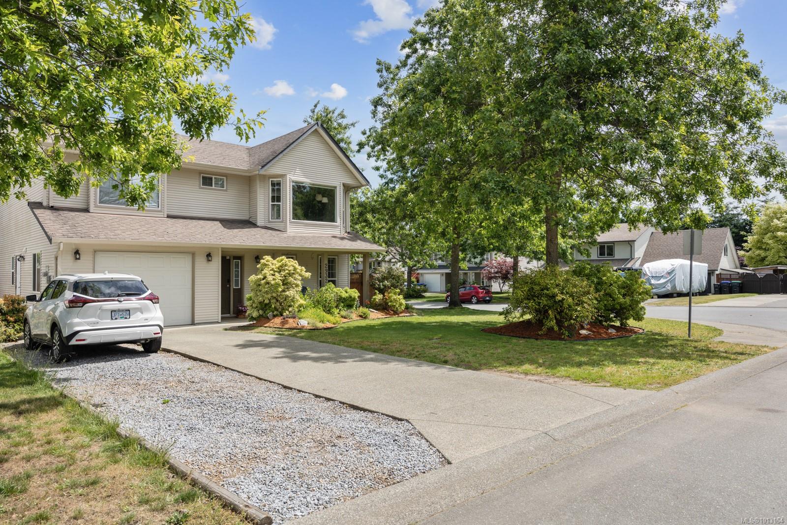 2932 Huckleberry Pl, Courtenay, BC V9N 9W7