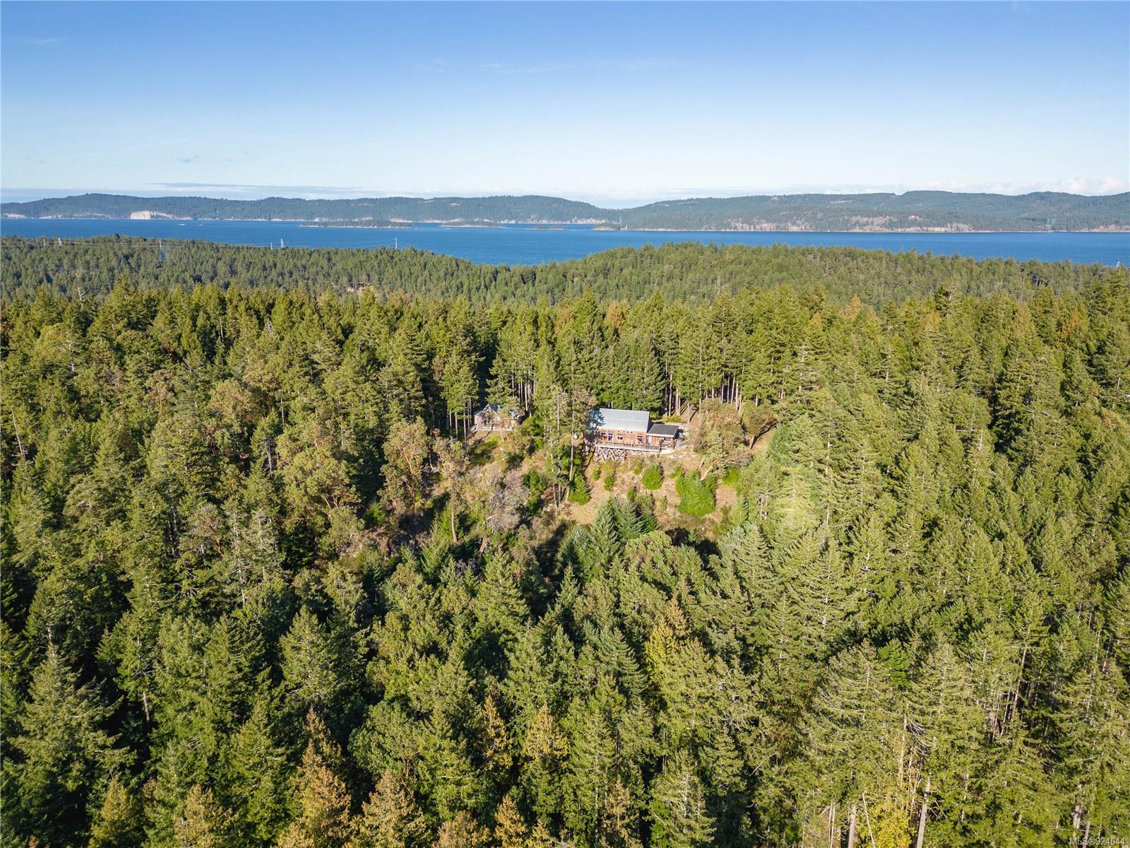 241 Little Mountain Rd, Salt Spring, BC V8K 2L4