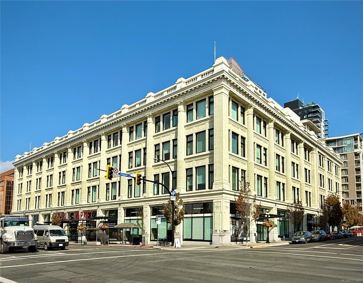 770 Fisgard St Apt 438, Victoria, BC V8W 0B8
