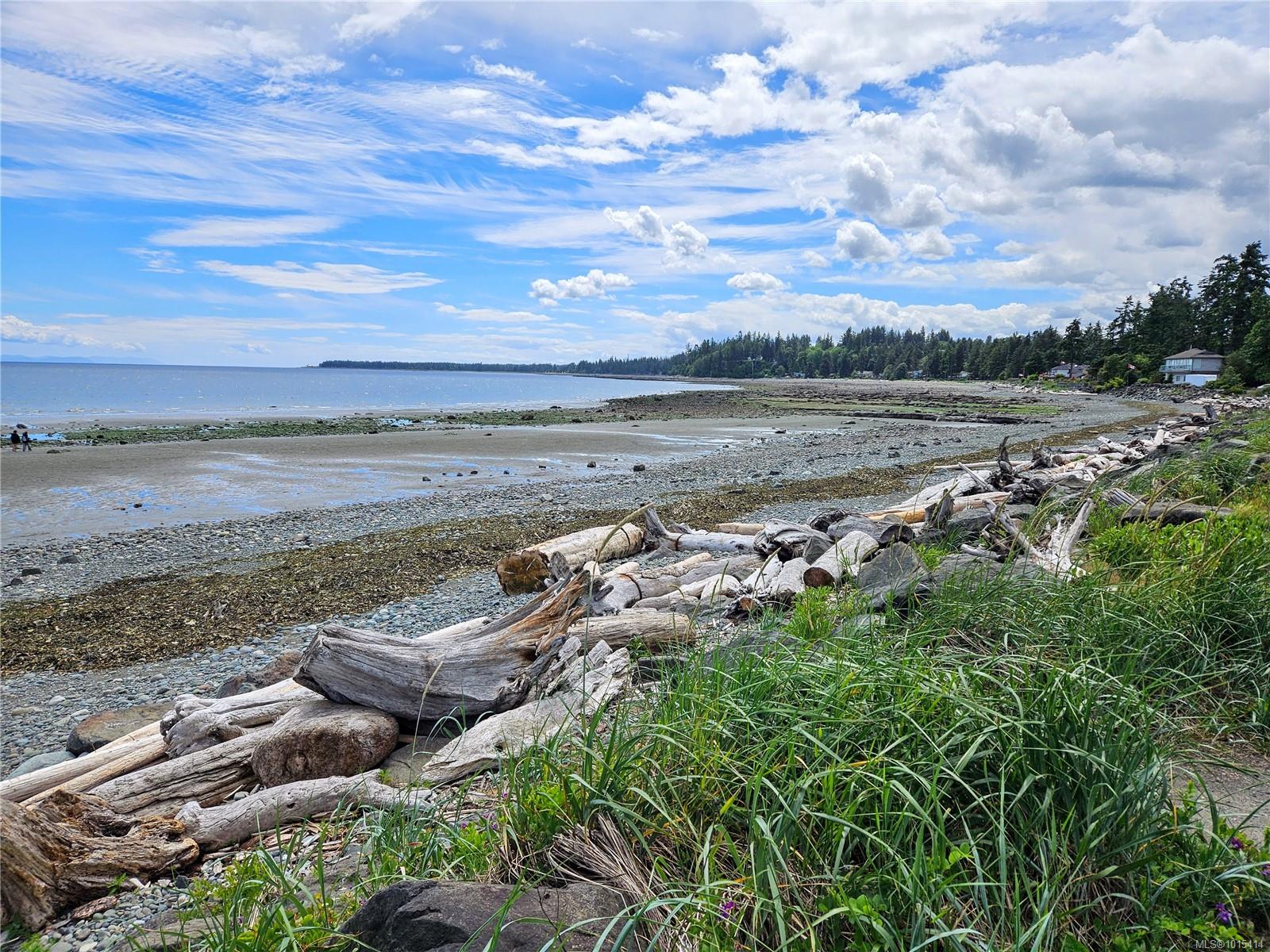 93 Lynnwood Rd, Campbell River, BC V9H 1G9