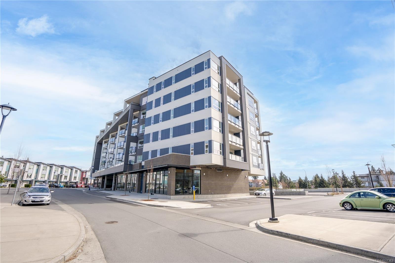 947 Whirlaway Cres Apt 205, Langford, BC V9B 6Z9